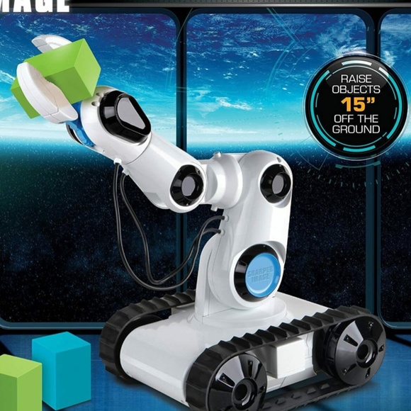 NWOT Sharper Image - Full Functional Wireless Control Robotic Arm - Picture 6 of 6